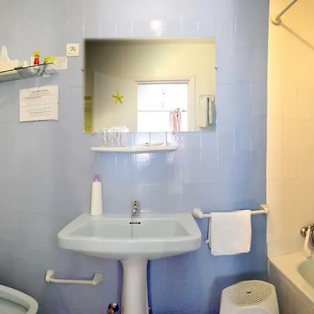 Altamar Guest house 2*
